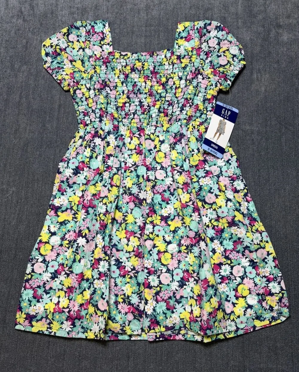 NWT Gap Knee Length Smocked Dress Girls S (6/6X) Multicolor Floral Short-Sleeve